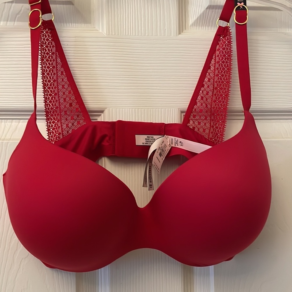 Victoria’s Secret Perfect Shape Bra, Red, 36DDD, New with Tags